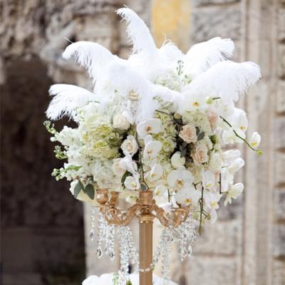 China Silk White Wedding Centerpieces With White Feather And Rose Flower Kiss Ball Wedding Decorative Centerpiece for sale