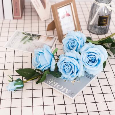 China Wedding simulation rose living room home decoration floral art wedding road lead setting 5 rose head bouquet artificial flower for sale