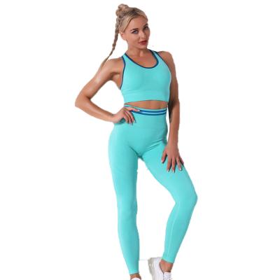 China Breathable Women Workout Clothes Gradient Knitted Breathable Sportswear Suit Fitness Clothing Yoga Running Set for sale