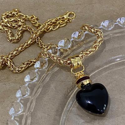 China European and American black pendant of Europe and America retro love for women in autumn and winter, flexible temperament, high-grade necklace for sale