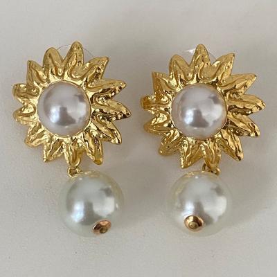 China European and American flower sun vintage hanging pearl ladies high quality 925 silver needle 24k gold brass electroplating earrings for sale