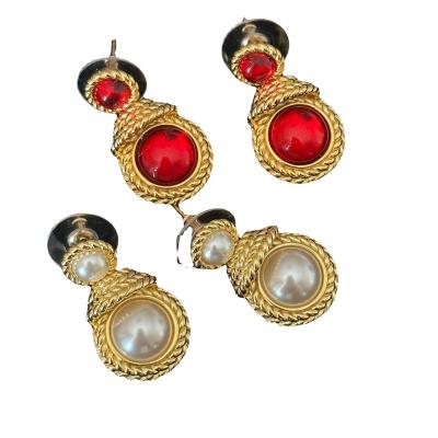 China High quality women's small and delicate temperament, daily, supple, new year red party, brass 18k gold plated earrings for sale