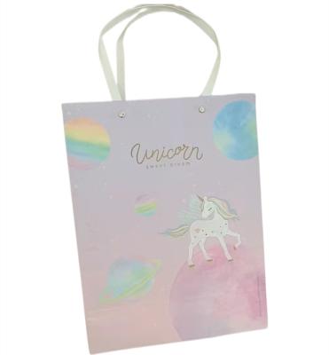 China Factory Wholesale Recyclable Recycled Custom Logo UV Printed Luxury Gift Shopping Paper Bag for sale