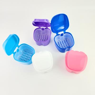 China High Quality Colorful Cleaning Box New Design Case Retainer Denture Cleaning Storage Box for sale