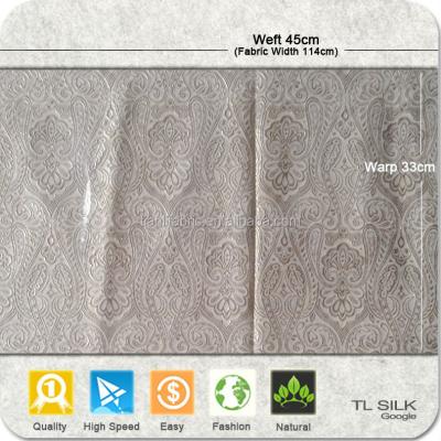 China Jacquard Embossed Designed Thick Silk Jacqurd Fabric Off White Quality for sale