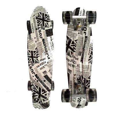 China Durable Drop Shipping 22 Inch PP Skateboard Plastic Mini Skate Board Fish Board Full Deck Various Color for sale