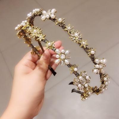 China Custom Wholesale Soft Crystal Accessories Sport Inspired Simple Metal Headband for sale