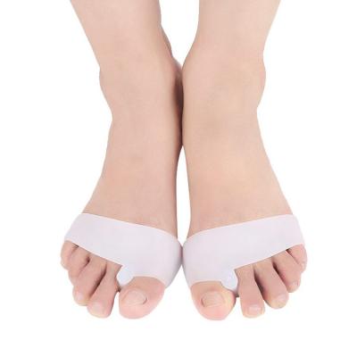 China Toe Half Toe Sleeve Gel Bunion Pads SEBS Cushioned Protective Sleeve Toe Separator for sale