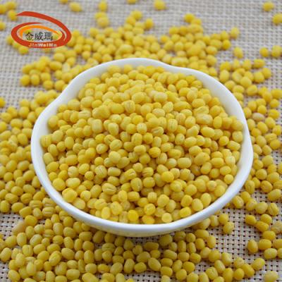 China Wholesale Natural Small Vigna Medium Beans Round Peeled Skinless Whole Green Mung Beans for sale