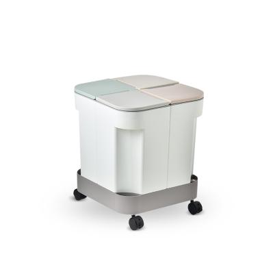 China Sustainable Wheeled Roller Kitchen Plastic Recycle Waste Bin Bins With Lid For Sale for sale