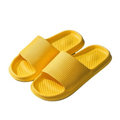 China 2022 New Men's Slippers Summer Bathroom Women's Bath Home Couples Breathable Slippers Cushioning Slippers for sale