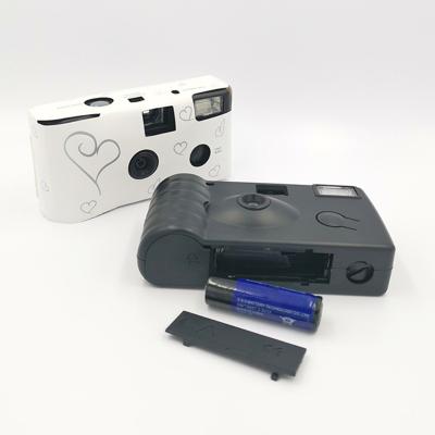 China Disposable film camera custom 35mm disposable film flash camera single use with 12/17/24 Exposures for sale