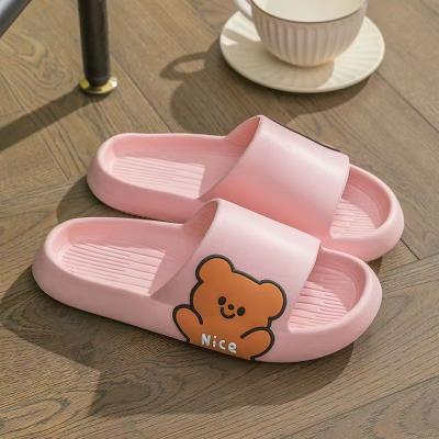 China 2022 Trend Fashion Luxury Women's Designer Slippers Thick Bottom Slide Women's Slippers for sale