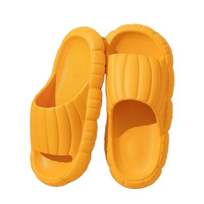 China 2022 Fashion Trend Custom Made Luxury Women's Slippers Designer Slippers Designer Slide Slippers Branded Wholesale for sale