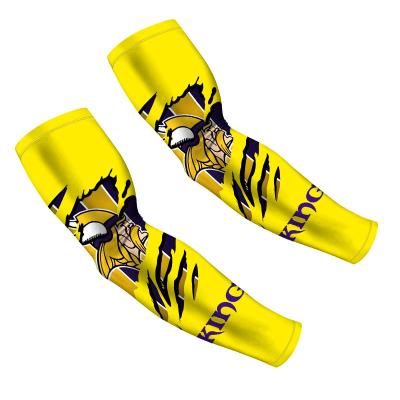 China Breathable Sport Arm Sleeves OEM Printing UV Protection Cooling NFL Football Teams Compression Arm Covers for sale