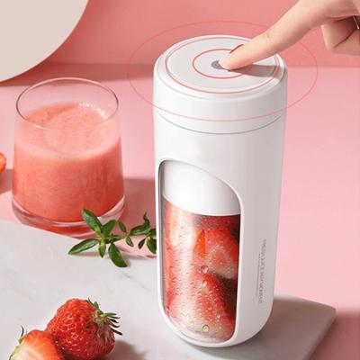 China Portable Hotel 300ml USB Electric Blender Cup Citrus Juicer Machine for sale