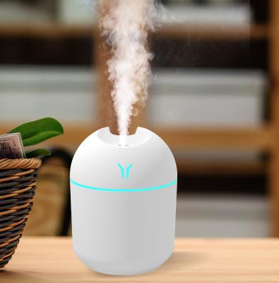 China Mini Portable Fashion Evaporative Rechargeable Car Rechargeable Home Air Mist Usb Electric Cool Humidifier for sale