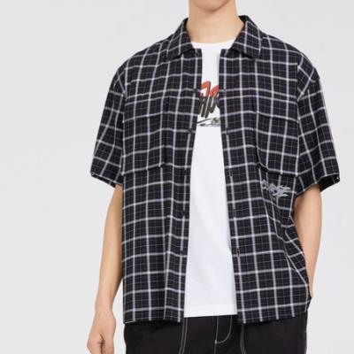 China Anti-pilling graffiti letter printing sleeve wholesale hot sale loose short plaid shirt for sale