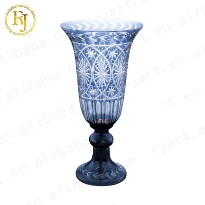 China Tajik European Home Glass and Crystal Vases from Idishlar Chinni Posuda in Traditional Uzbekistan Kazak Vase Glass for sale