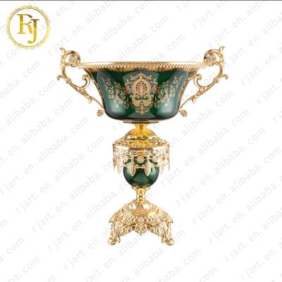 China European Uzbekistan Golden Tajik Glass Pattern Skidki Idishlar Nut Fruit Dish Chinni Posuda Muslim Glass Footed Fruit Bowl for sale