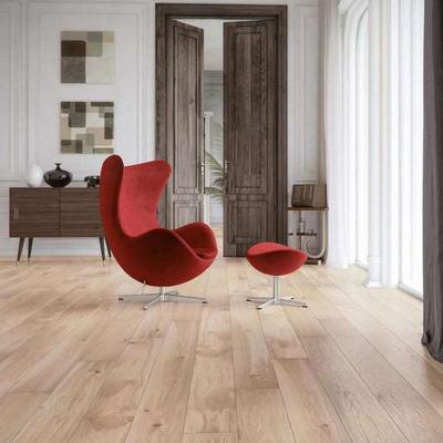 China Modern Large Plank White Oak Engineered Wood Flooring Light Gray Natural Color Brush for sale