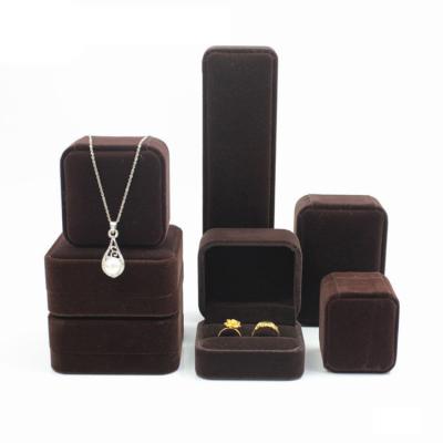 China 2022 new style velvet ring bracelet necklace gift jewelry storage box with logo in stock jewelry box for sale