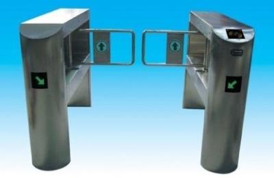 China 24V DC interface 304 stainless steel Swing Arm Barriers with light and voice alarm for sale