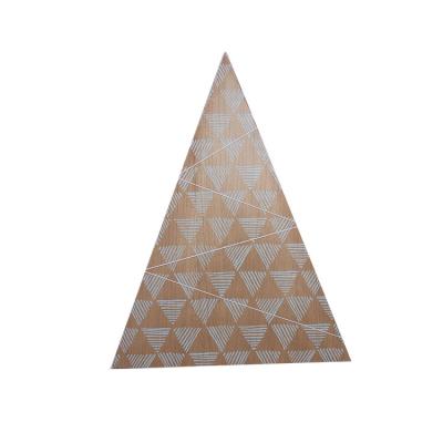 China Home Deco Christmas Tree Shape Note Board Wall Art with String for Home Decoration for sale