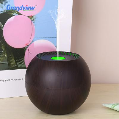 China Colorful Car Aroma Diffuser Air Humidifier 130ML Essential Oil Diffuser Humidifier 7 Colors for sale