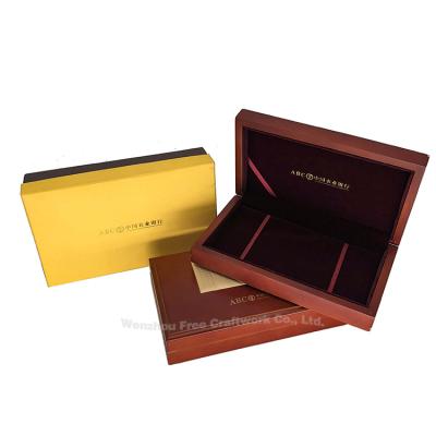 China Handmade High End Luxury VIP Card Bank Gift Wooden Box Cash Card Holder Credit Card Gift Packaging Box for sale