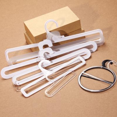 China Buying Cheap Eco-friendly Supermarket Kids Towel Hanger Adult Plastic Towel Hanger Scarf Rack Bath Towel Hanger Hot Sale for sale