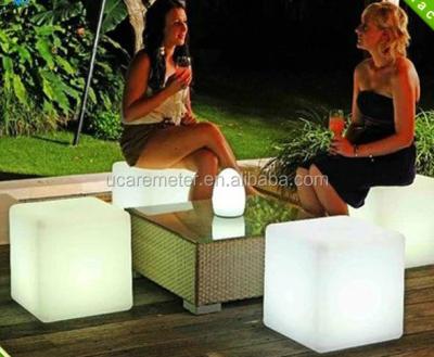 China waterproof IP65 RGB hotel battery operated rechargable full color pe led cube light for gardens / home / pool decoration for sale