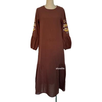 China 2023 Cotton Blend Fashion Ethnic Clothing Embroidered Lantern Sleeves Hinged Robe Ruffle Edge Muslim Maxi Dress for sale