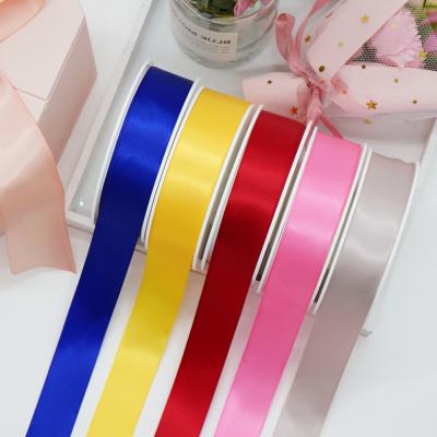 China High Density Double Sided Net Red Flower Bag Material Recyled Flower Bouquet Wrapping Florist DIY Ribbon Wrapping Tape for sale