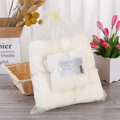 中国 Cheap Cheap Gift Microfiber Plush Bath Towel Set QUICK DRY Towel Set Gift Wrapping Set 販売のため