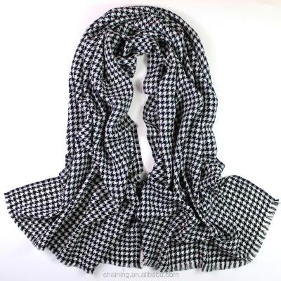 China 100% wool factory wholesale 65*180cm check plaid scarf for women for sale