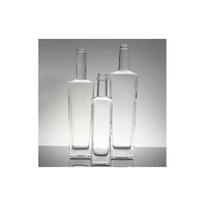 China High Quality 250ml750ml Beverage White Wine Glass Bottle for sale