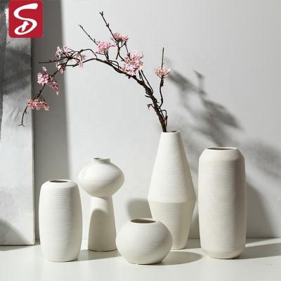 China Minimalist Shardon Vase Bottle Shape Cheap Reactive Glaze Porcelain Ceramic Flower Vase Color White for sale