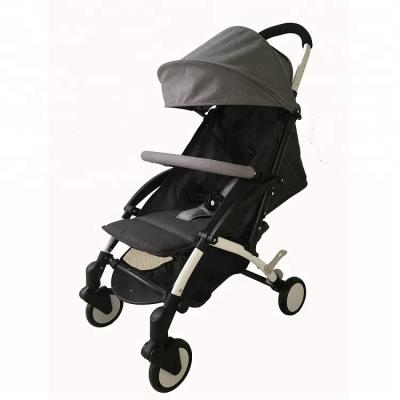 China Hot Selling Lightweight Airplane Baby Buggy European Standard Portable Baby Stroller for sale