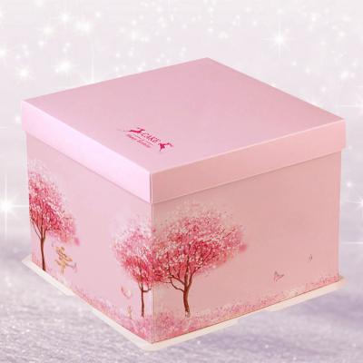 China Hot Selling Materials 100% Recycled Paper Tall Cake Box Packing Square Cake Box for sale