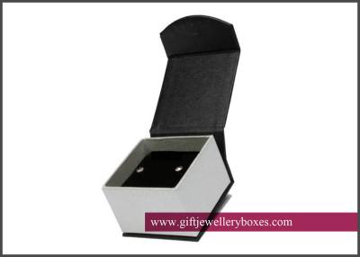 China Custom hot stamp, matt / glossy UV Romantic Engagement Ring Boxes, Jewelry packaging engagement ring presentation box for sale