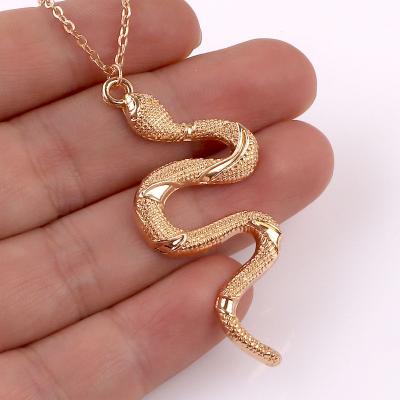 China Hiphop Statement Necklace Gold Snake Pendnat Necklace Animal Jewelry for sale