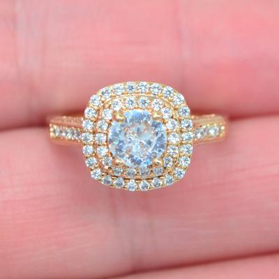 China CLASSIC 18K Gold Plated Clear Cubic Zircon Halo Square CZ Women Cocktail Ring Jewelry for sale