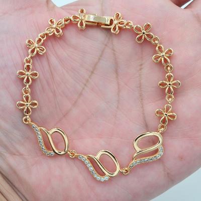 China TRENDY 18K Gold Plated Women Clear CZ Cubic Zircon Heart Charm Bracelet Jewelry for sale