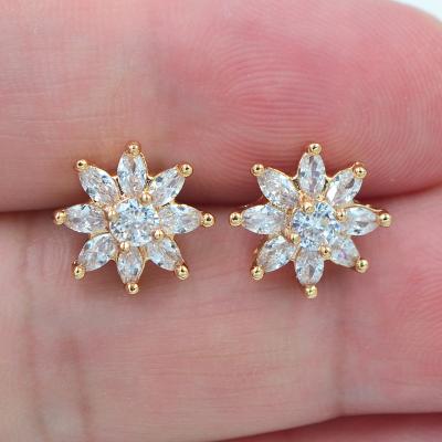 China TRENDY 18K Gold Plated Beautiful Clear CZ Cubic Zircon Flower Stud Earrings Jewelry for sale