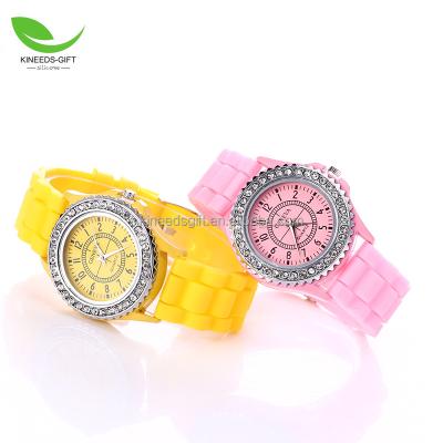 China Multiple Time Zone Fashion Rhinestone Women Silicone Bracelets Watch Lady Wrist Watch Women for sale