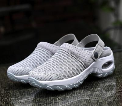 China Fashion Trend Super Comfortable Sports Knit Sandals, Thick Mouth Beach Gradation Bottom Fish Casual Sandals for sale