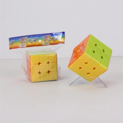 China Educational Toy Promotional Selling Professional Children's Fingertip Toys Magic Trick Cube for sale