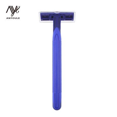 China Hot Sales Double Edge Blade Disposable Men's Razor With 2 Razor Blades Rubber Non Slip for sale