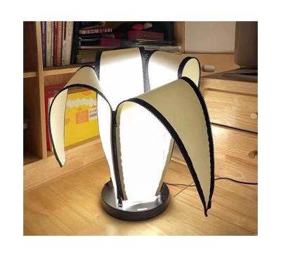 China Bedroom Illumination Premium Lamp Modern High Quality Living Room New Ideas Decorate Table Lamp for sale